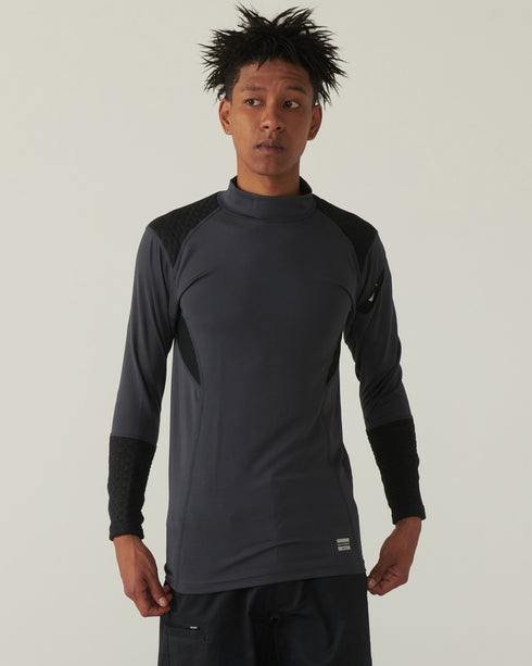 8025 スペースシールドウォームロングスリーブ