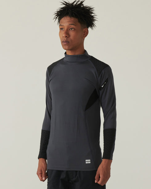 8025 スペースシールドウォームロングスリーブ