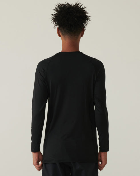 8225 ロングスリーブシャツ