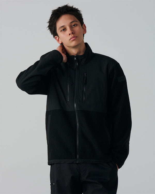 5546 ニッカーズフリースジャケット