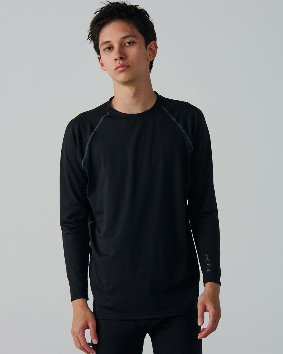 STRONG OURS ブラック ロンT カットソー STRONG OURS ブラック ロンT カットソー